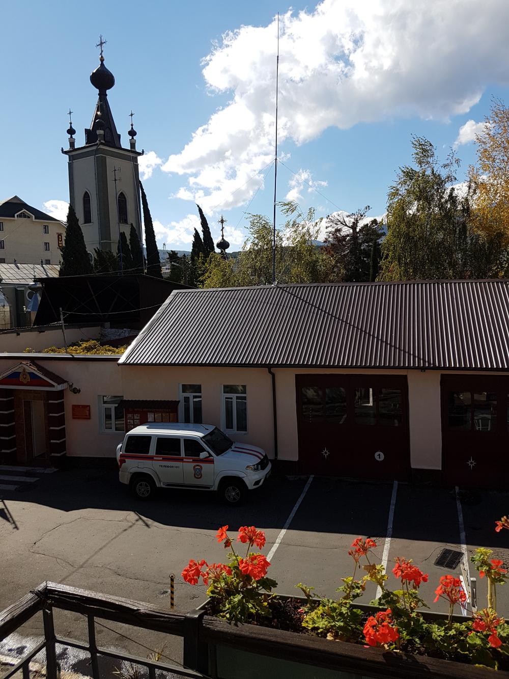 Отель ЮЖНЫЙ БЕРЕГ, ГД -*, Крым (Большая Алушта): Алушта-Профессорский  уголок Россия: цены на отдых, фото, отзывы, бронирование онлайн. Лучшие  предложения от Библио-Глобус